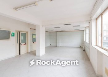 Interno non residenziale - Appartamento via Generale Francesco Pignatelli, 16bis, Napoli - foto 23