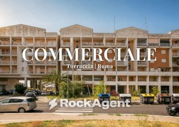 Zona - Negozio piazza Gaspare Ambrosini, 47, Roma (zona Torraccia) - foto 1