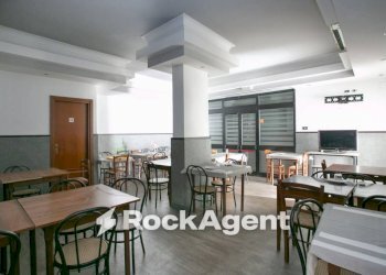Interno non residenziale - Negozio piazza Gaspare Ambrosini, 47, Roma (zona Torraccia) - foto 11