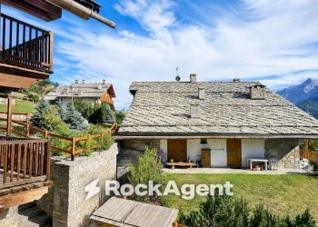 Facciata - Appartamento via Cianfuran, 2, Bardonecchia - foto 6