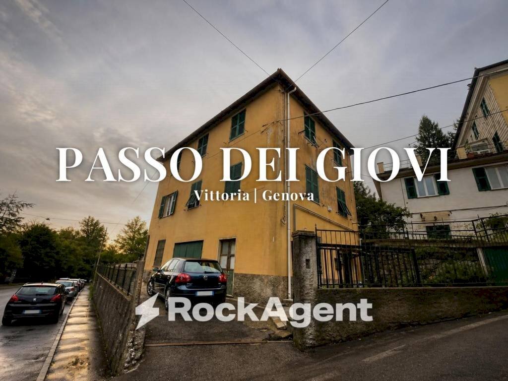 Facciata - Quadrilocale via alla Vittoria, 2, Busalla - foto 1