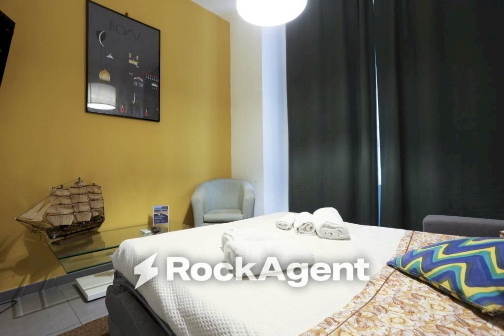 Camera da letto - Four-room apartment vico San Maria Ad Agnone, 18, Napoli - photo 2