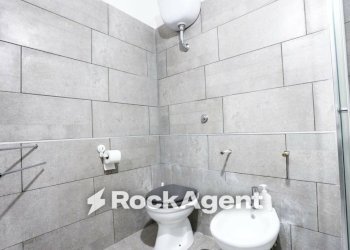 Bagno - Quadrilocale vico San Maria Ad Agnone, 18, Napoli - foto 25