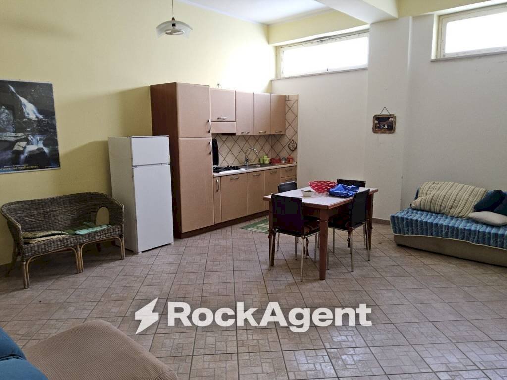 Salone - Two-room apartment Lungomare delle Palme, Siderno - photo 1