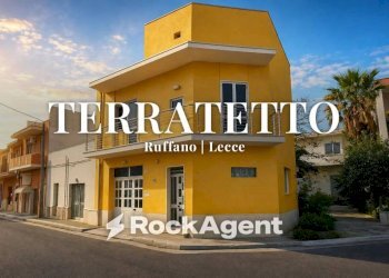 Facciata - Casa indipendente via Vittorio Veneto, 97, Ruffano - foto 1