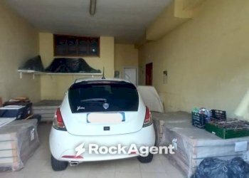 Posto macchina - Casa indipendente via Vittorio Veneto, 97, Ruffano - foto 2