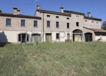 Facciata - Villa via dei Cavi, Carpi - foto 1