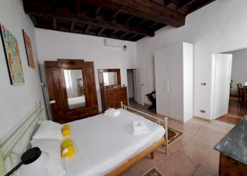 Camera da letto - Three-room apartment via di Sant'Ignazio, 9, Roma (neighborhood Centro Storico) - photo 12