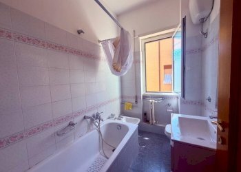 Bagno - Three-room apartment via Capo Soprano, Roma (neighborhood Lido di Ostia) - photo 18