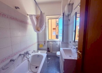 Bagno - Three-room apartment via Capo Soprano, Roma (neighborhood Lido di Ostia) - photo 20