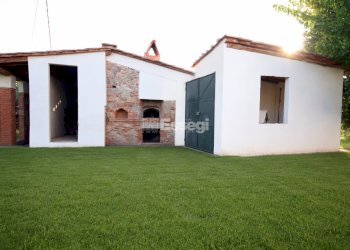 porzione casa colonica ristrutturata in affitto (8 - Casale Via di San Ginese 114, Capannori - photo 3
