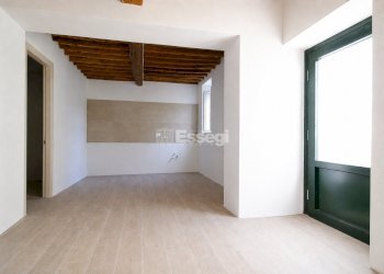 porzione casa colonica ristrutturata in affitto (1 - Casale Via di San Ginese 114, Capannori - photo 8