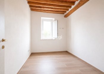 porzione casa colonica ristrutturata in affitto (2 - Casale Via di San Ginese 114, Capannori - photo 14
