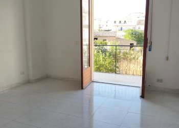 IMG20260902174959 - Trilocale Via Sbarre Superiore Diramazione Lombardo 69, Reggio di Calabria - foto 14