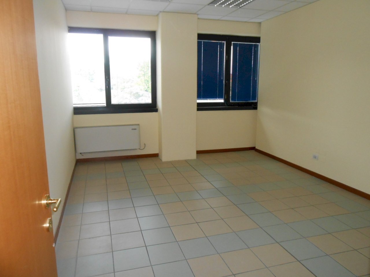 DSCN8716.JPG - Ufficio Viale Alcide De Gasperi 95, Lucca - foto 3
