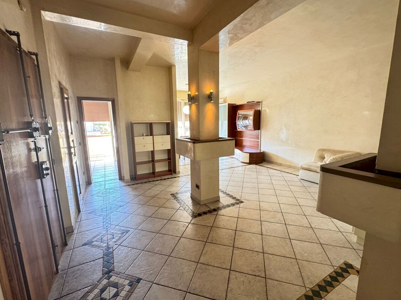 U56U56 - Four-room apartment Via Roma 125, Prato - photo 2