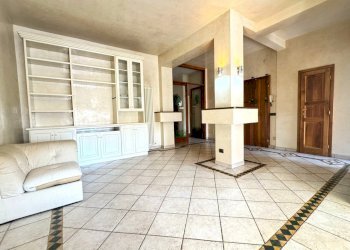 4UUUUU - Four-room apartment Via Roma 125, Prato - photo 1