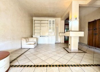 RTGHGH - Four-room apartment Via Roma 125, Prato - photo 4