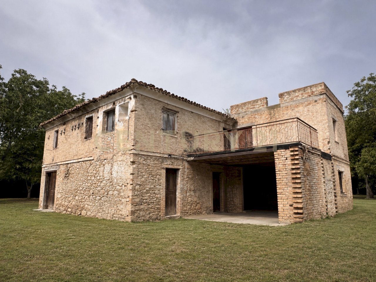 68FAC2B7-F8B4-41C8-858D-2B083B1DC4E0 - Casale Contrada Scannella Inferiore snc, Loreto Aprutino - foto 1
