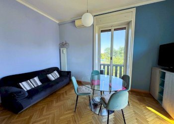 Soggiorno con cucina a vista - Appartamento Via Andrea Maria Ampère 9, Milano (zona Città Studi) - foto 6