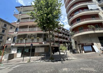 21.JPG - Appartamento Via Alessandro Scarlatti 200, Napoli (zona Vomero) - foto 23