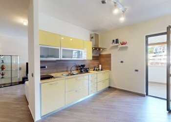 20.jpg - Appartamento Via Nicola Nicolini 68, Napoli - foto 11