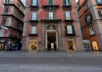 0.1.png - Appartamento Via Toledo 317, Napoli (zona Quartieri Spagnoli) - foto 1
