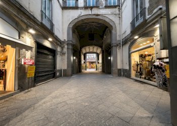 0.3.png - Appartamento Via Toledo 317, Napoli (zona Quartieri Spagnoli) - foto 3