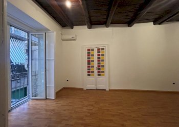 22.JPG - Appartamento Via Toledo 317, Napoli (zona Quartieri Spagnoli) - foto 17