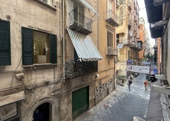 24.JPG - Appartamento Via Toledo 317, Napoli (zona Quartieri Spagnoli) - foto 19