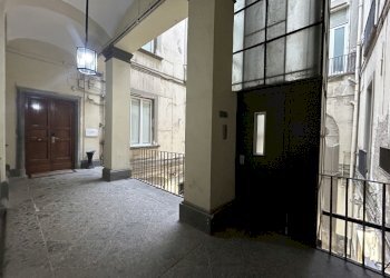 41.JPG - Appartamento Via Toledo 317, Napoli (zona Quartieri Spagnoli) - foto 28