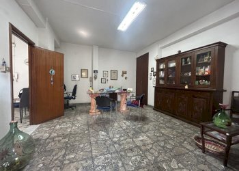 0.6.JPG - Office via Carriera Grande 32, Napoli (neighborhood Centro Storico) - photo 4
