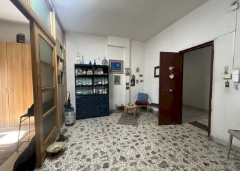 15.JPG - Office via Carriera Grande 32, Napoli (neighborhood Centro Storico) - photo 13