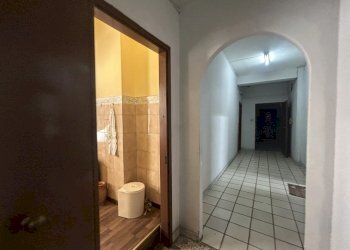 20.JPG - Office via Carriera Grande 32, Napoli (neighborhood Centro Storico) - photo 18