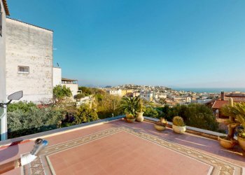 04072026_165902 (1).jpg - Four-room apartment Via Filomarino 129, Monte di Procida - photo 10