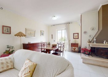 0.2.jpg - Four-room apartment Via Rodolfo Morandi 14, Mugnano di Napoli - photo 4