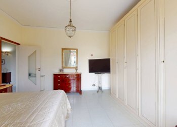 24.jpg - Four-room apartment Via Rodolfo Morandi 14, Mugnano di Napoli - photo 27