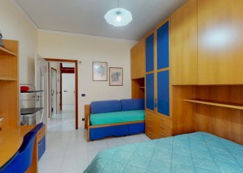 26.jpg - Four-room apartment Via Rodolfo Morandi 14, Mugnano di Napoli - photo 29