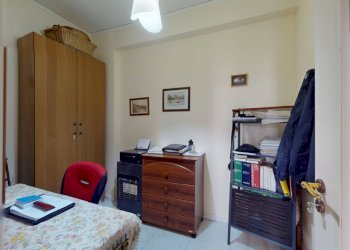 27.jpg - Four-room apartment Via Rodolfo Morandi 14, Mugnano di Napoli - photo 30