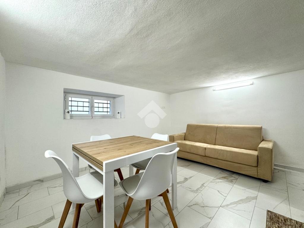 Two-room apartment Via Francesco Bogliolo, Alassio - photo 3