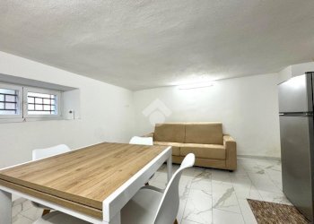 Two-room apartment Via Francesco Bogliolo, Alassio - photo 4