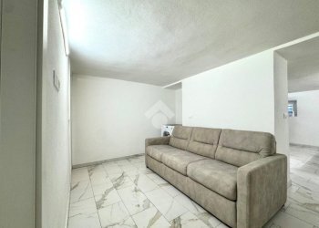 Two-room apartment Via Francesco Bogliolo, Alassio - photo 6