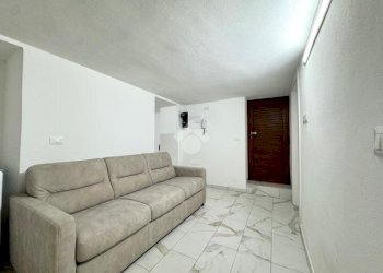 Two-room apartment Via Francesco Bogliolo, Alassio - photo 7