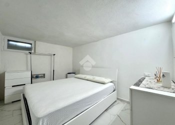 Two-room apartment Via Francesco Bogliolo, Alassio - photo 9