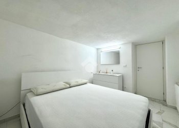 Two-room apartment Via Francesco Bogliolo, Alassio - photo 10