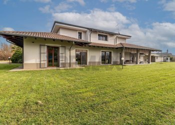 Villa via Madre Teresa di Calcutta, 38
Borgolavezzaro, Borgolavezzaro - photo 87