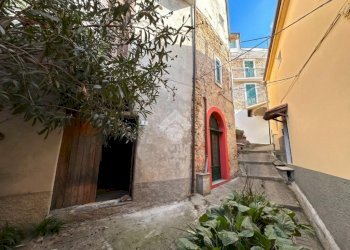 Two-room apartment Via Monsignor Vincenzo Bracco, Imperia - photo 15