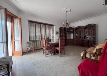 Villa Via cesare pavese, Front - foto 10