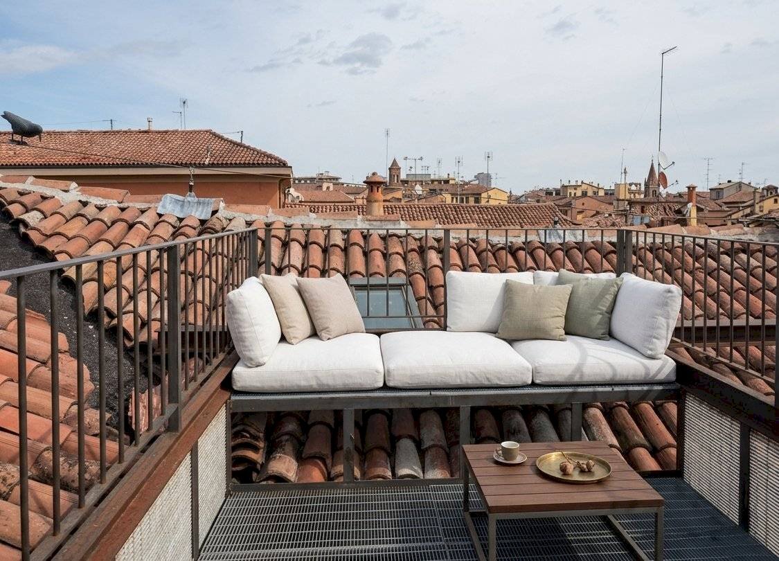 Terrazzo - Four-room apartment Via delle Moline, Bologna (neighborhood Centro Storico) - photo 2