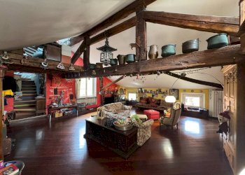 Salone - Four-room apartment Via delle Moline, Bologna (neighborhood Centro Storico) - photo 4